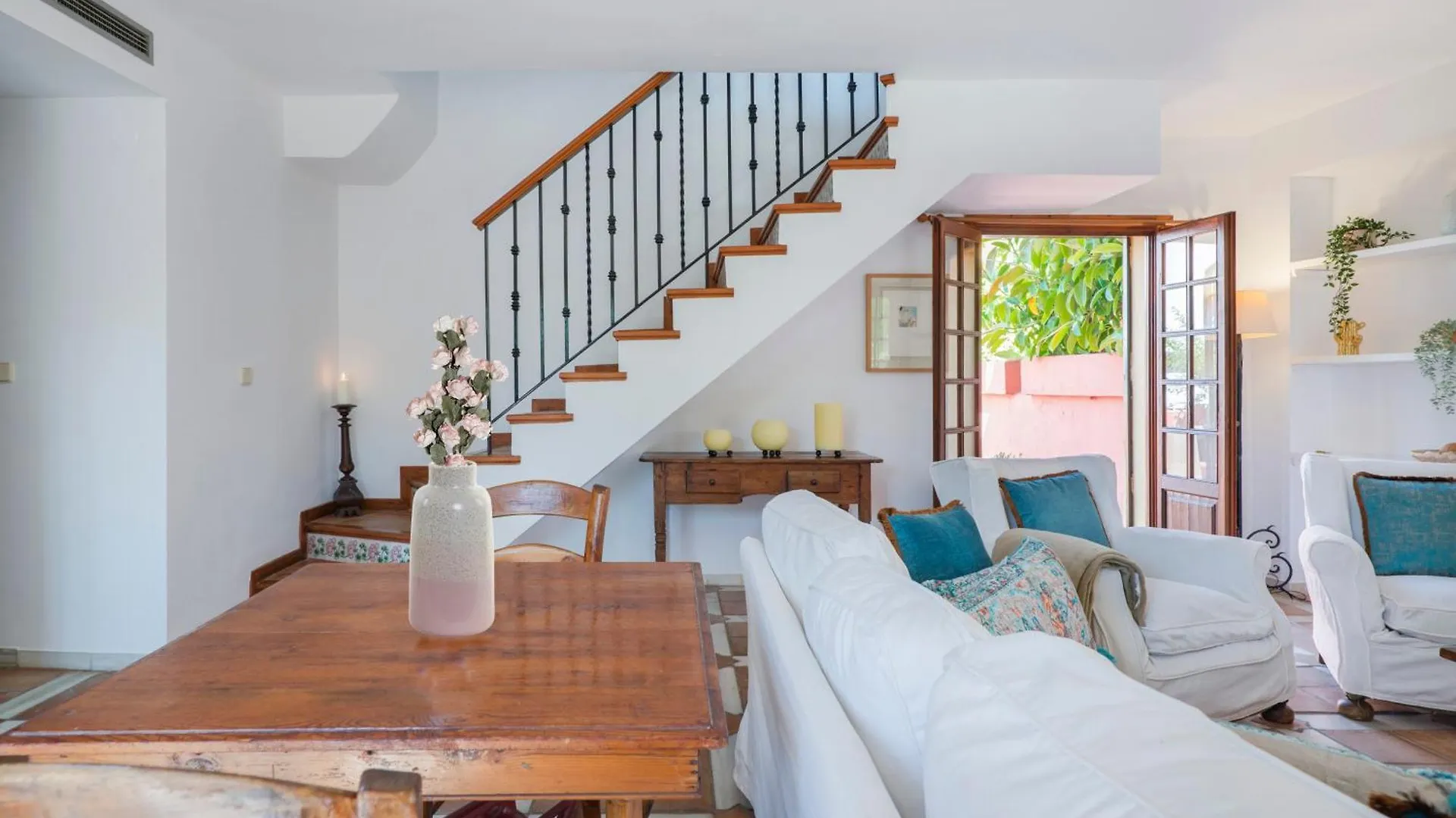 My City Home - Chalet Adosado En Calle Guadalmina Baja, Marbella 0*,  Spain