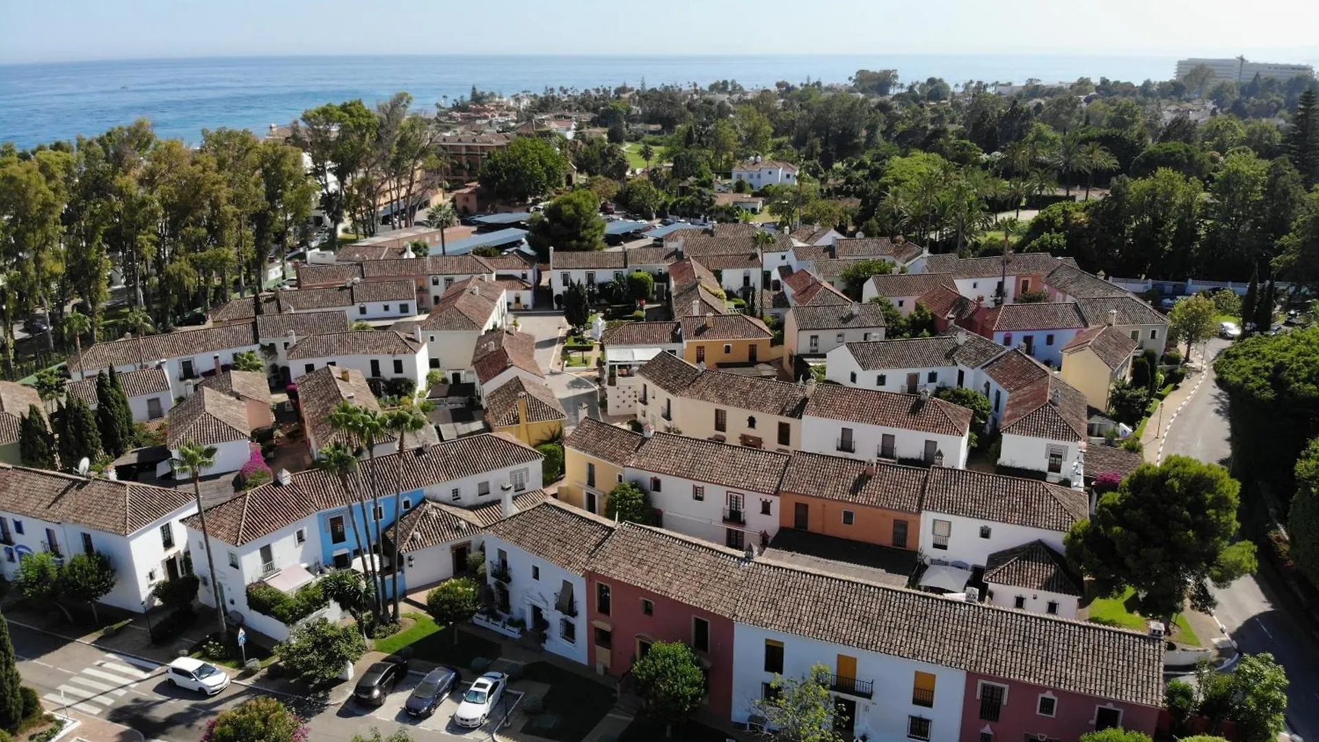 My City Home - Chalet Adosado En Calle Guadalmina Baja, Marbella Spain